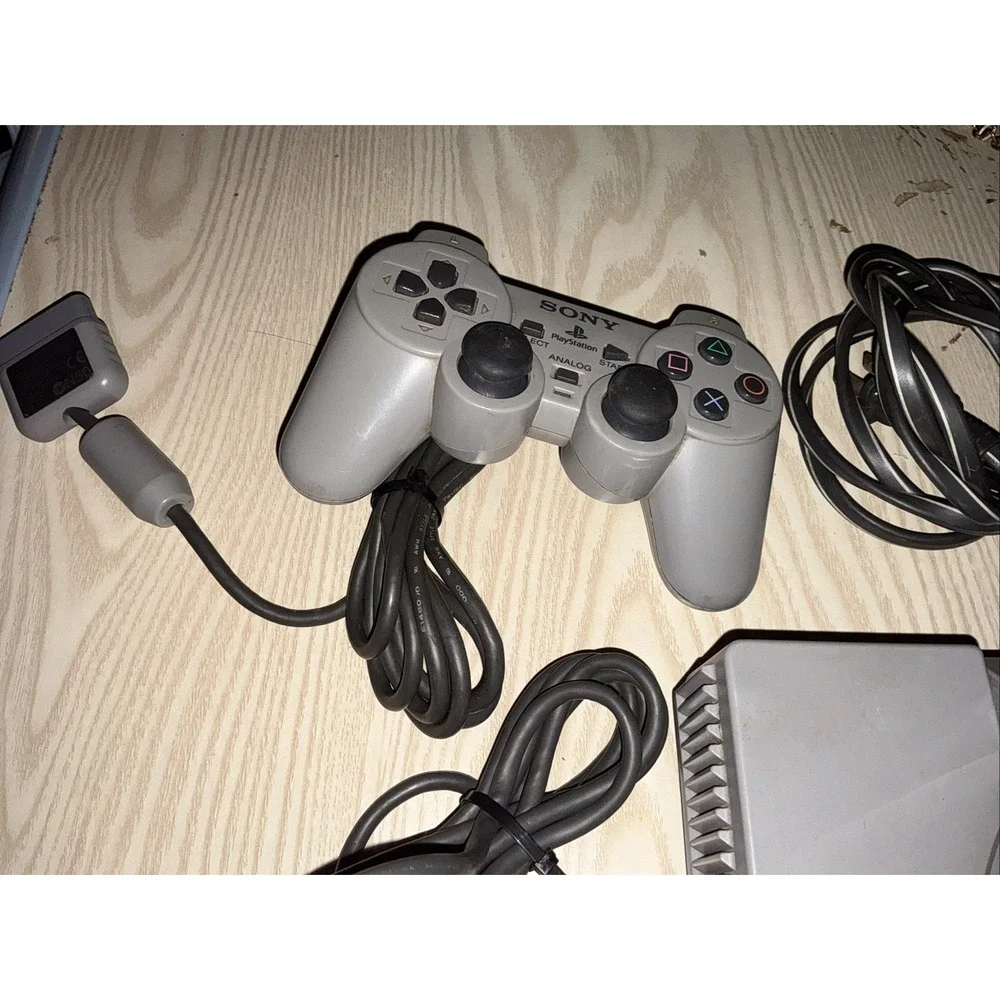 Sony PlayStation 1 PS1 Console Bundle w/ 2 Official Controllers‎ Tested Working